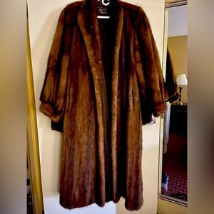 Woman’s Real long minlk fur coat
